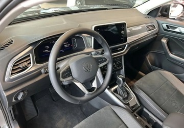 Volkswagen T-Roc I SUV Facelifting 1.5 TSI ACT 150KM 2025 Volkswagen T-Roc Style 1.5 TSI 150 KM DSG 1.5 Benzyna 150KM, zdjęcie 4