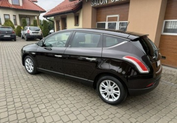 Lancia Delta III Hatchback 1.4 Turbo-Jet 120KM 2012 Lancia Delta 1,4 120KM Klimatronik Navi 1.4 Benzyna 120KM, zdjęcie 9