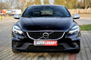 Volvo V40 II Hatchback Facelifting 2.0 D2 120KM 2017 Volvo V40 LiFt Full Led R-Design Digital Alcantara, zdjęcie 14