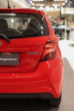 Toyota Yaris III Hatchback 5d Facelifting 1.0 VVT-i 69KM 2015 Toyota Yaris 1.0 Active EU6 Benzyna 69KM, zdjęcie 20