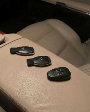 Mercedes Klasa S W221 Limuzyna Facelifting 3.0 V6 (350 CDI) 235KM 2010 Mercedes-Benz Klasa S Mercedes-Benz Klasa S 350 CDI 4-Matic BlueEff 3.0, zdjęcie 39