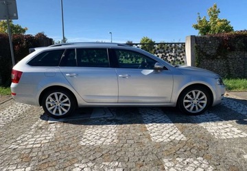 Skoda Octavia III Kombi 1.6 TDI CR DPF 110KM 2014 Skoda Octavia Skoda Octavia 1.6 TDI (Green tec) Ambition 1.6 Diesel 110KM, zdjęcie 12