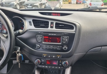 Kia Ceed II Kombi 1.6 GDI 135KM 2014 Kia Ceed 1,6 Benzyna 135KM 6-Biegow Led Serwis 1.6 Benzyna 135KM, zdjęcie 31