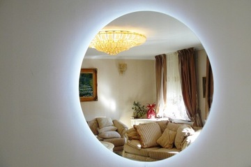 Круглое зеркало со светодиодной подсветкой fi 50