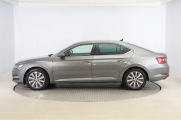 Skoda Superb III Liftback Facelifting 2.0 TSI 190KM 2022 Skoda Superb 2.0 TSI, Salon Polska, Serwis ASO, zdjęcie 2