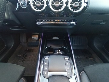 Mercedes GLA II Off-roader 1.3 200 163KM 2020 Mercedes GLA 200 salon, I właściciel, serwis,, zdjęcie 16