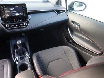 Toyota Corolla XII TS Kombi 1.2 Turbo D-4T 116KM 2020 Toyota Corolla 1.2 Turbo, Salon Polska, zdjęcie 7