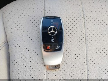 Mercedes Klasa E W213 2019 Mercedes-Benz Klasa E Mercedes-Benz E 300 2.0 Benzyna 241KM, zdjęcie 10