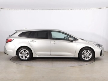 Suzuki Swace Kombi 1.8 Hybrid 122KM 2021 Suzuki Swace 1.8 Hybrid, Serwis ASO, Automat, zdjęcie 5
