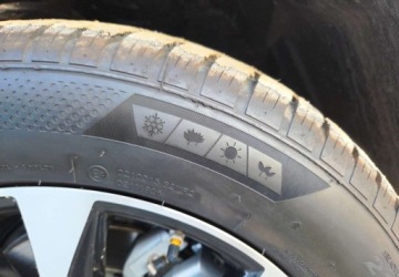 Toyota RAV4 IV MPV Valvematic 150 152KM 2015 Toyota RAV4 2,0 152km Benzyna 4x4 Automat 2.0 Benzyna 152KM, zdjęcie 15