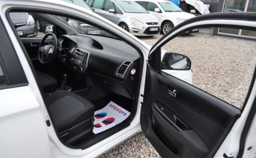 Hyundai i20 I Hatchback 5d Facelifting 1.2 DOHC 85KM 2014 Hyundai i20 LIFT Benzyna 1.2 Klimatyzacja 1.2 Benzyna 85KM, zdjęcie 12