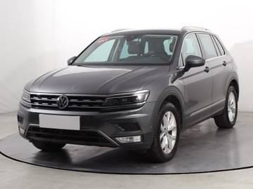 Volkswagen Tiguan II SUV 2.0 TDI 190KM 2016 VW Tiguan 2.0 TDI, Salon Polska, Serwis ASO, zdjęcie 1