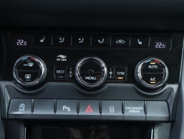 Skoda Kodiaq I SUV Facelifting 2.0 TDI SCR 200KM 2022 Skoda Kodiaq 2.0 TDI, Salon Polska, 197 KM, 4X4, zdjęcie 18