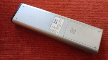 Пульт дистанционного управления видеомагнитофоном JVC