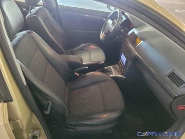 Opel Astra H Hatchback 5d 2.0 turbo ECOTEC 200KM 2004 Opel Astra 2.0Turbo Cosmo Bezwypadkowa 2.0 Benzyna 200KM, zdjęcie 8