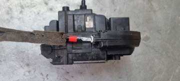 NISSAN PATHFINDER R51 ZÁMEK DVEŘE PRAVÝ ZADNÍ ORIG.