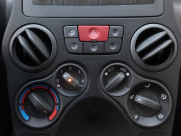 Fiat Panda II Hatchback 5d 1.2 69KM 2011 Fiat Panda 1.2, Salon Polska, 1. Właściciel, Klima, zdjęcie 12