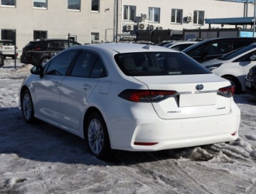 Toyota Corolla XII Sedan 1.8 Hybrid 122KM 2021 Toyota Corolla 1.8 Hybrid, Salon Polska, Automat, zdjęcie 3