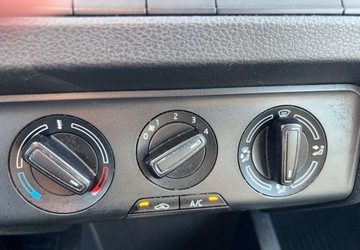 Skoda Fabia III Hatchback Facelifting 1.0 MPI 60KM 2020 Skoda Fabia Skoda Fabia 1.0 Ambition BenzynaLPG 60KM, zdjęcie 28