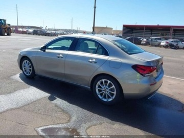 Mercedes Klasa A W177/V177 2020 Mercedes-Benz Klasa A 2020r., 2.0L 2.0 Benzyna 188KM, zdjęcie 2