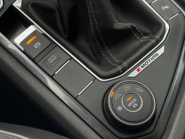 Volkswagen Tiguan II SUV Facelifting 2.0 TDI 200KM 2022 Volkswagen Tiguan 2.0 TDI SCR 4Mot R-Line DSG, Serwis ASO, Gwarancja, FV23, zdjęcie 22