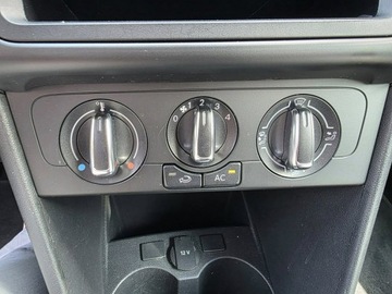 Volkswagen Polo V Hatchback 5d 1.6 TDI-CR DPF 90KM 2011 Volkswagen Polo 1.6 TDI 90 KM, Klimatyzacja,, zdjęcie 18