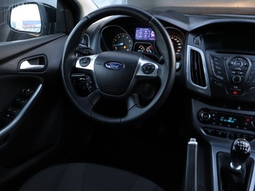 Ford Focus III Kombi 1.0 EcoBoost 125KM 2013 Ford Focus 1.0 EcoBoost, Navi, Klima, Klimatronic, zdjęcie 6