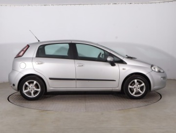 Fiat Punto Punto 2012 Hatchback 3d 1.2 8v 69KM 2012 Fiat Punto 1.2, Salon Polska, GAZ, Klima,ALU, zdjęcie 5