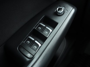 Audi Q5 I SUV Facelifting 2.0 TDI 177KM 2013 Audi Q5 2.0 TDI, 174 KM, 4X4, Automat, VAT 23%, zdjęcie 16