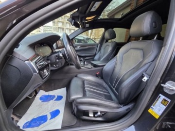 BMW Seria 5 G30-G31 Limuzyna 530i 252KM 2020 BMW 5 530i 2,0l 252KM Niski przebieg: 109,498km Dokumentacja pochodzenia, zdjęcie 4