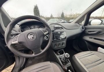 Fiat Punto Grande Punto Hatchback 5d 1.4 8v 77KM 2009 Fiat Punto Po wymianie sprzegla 1.4 Benzyna 78KM, zdjęcie 12