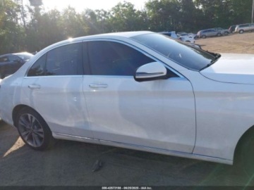 Mercedes Klasa C W206 2021 Mercedes-Benz Klasa C 300 4Matic 2021 2.0l 2.0 Benzyna 255KM, zdjęcie 6