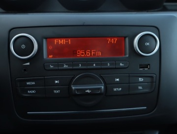 Dacia Duster II SUV 1.5 Blue dCi 95KM 2018 Dacia Duster 1.5 Blue dCi, Salon Polska, Klima, zdjęcie 11