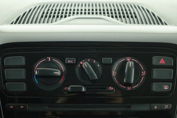 Volkswagen up! Hatchback 5d 1.0 MPI 60KM 2016 VW Up! 1.0 MPI, Salon Polska, Serwis ASO, Klima, zdjęcie 9