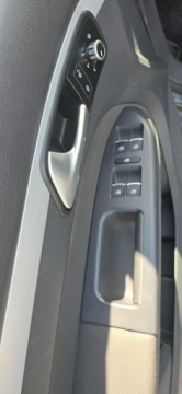 Volkswagen Touran II 2.0 TDI 140KM 2015 Volkswagen Touran 2.0 Tdi 7 osob , panorama, zdjęcie 12