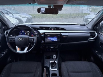 Toyota Hilux VIII Podwójna kabina 2.4 D-4D 150KM 2020 Toyota Hilux 2.4 D-4D Double Cab SR5 4x4 2.4 D-4D, zdjęcie 10