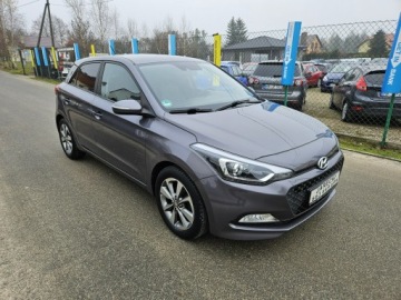 Hyundai i20 I Hatchback 5d Facelifting 1.4 CVVT 100KM 2015 Hyundai i20 Opłacony Zadbany Serwisowany Bogaty, zdjęcie 2