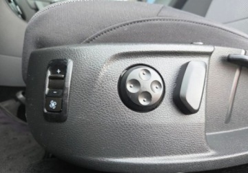 Volkswagen Passat B7 Limousine 1.4 TSI 122KM 2011 Volkswagen Passat 1.4tsi 122km 6b LED Xenon Navi Temp GrzWent.Fotele 2xPDC, zdjęcie 21