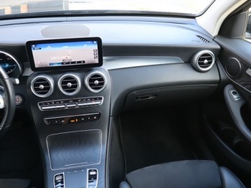 Mercedes GLC C253 SUV Facelifting 2.0 200d 163KM 2020 Mercedes GLC GLC 200 d 4MATIC, Salon Polska, zdjęcie 7