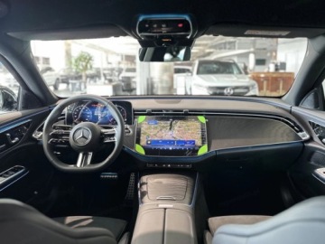 Mercedes Klasa E W214 Sedan 2.0 220d 197KM 2025 E Klasa 220 d 4-Matic AMG 2.0 (197KM) 2025, zdjęcie 12