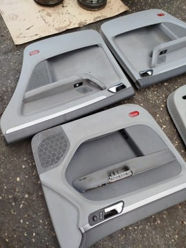 БОКОВАЯ ОБИВКА ЛЕВАЯ ПРАВАЯ VW TOURAN 2005 КОМПЛЕКТ