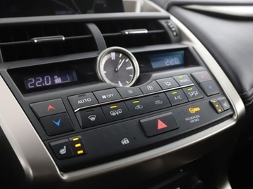 Lexus NX I SUV 300h 197KM 2017 Lexus NX GRATIS! Pakiet Serwisowy o wartości 700, zdjęcie 26