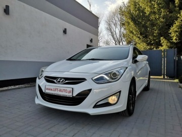 Hyundai i40 Kombi 1.7 CRDi HIGH 136KM 2015 Hyundai i40 1.7 CRDI 136KM Klima Tempomat Parktron