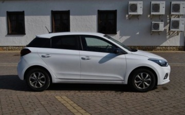 Hyundai i20 II Hatchback 5d Facelifting 1.0 T-GDi 100KM 2020 Hyundai i20 GWARANCJA, 2020r, Benzyna, Maly przebieg, Bogate wyposazenie, zdjęcie 16