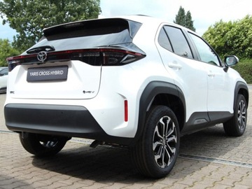 Toyota 2025 Od ręki - Style 1.5 Hybrid AWD 116KM | Tempomat adaptacyjny!, zdjęcie 2