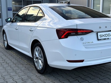 Skoda Octavia IV Liftback 1.5 TSI EVO 150KM 2021 Skoda Octavia 1.5TSI 150KM Ambition l Reflektory L, zdjęcie 33