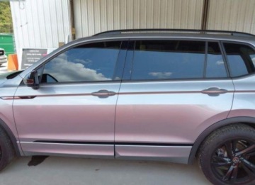 Volkswagen Tiguan II 2023 Volkswagen Tiguan 2023, 2.0L, SE R-LINE BLACK, od ubezpieczalni 2.0 Benzyna, zdjęcie 8