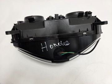 Honda VFR 800 98-02 RC 46 reflektor lampa przód IGŁA