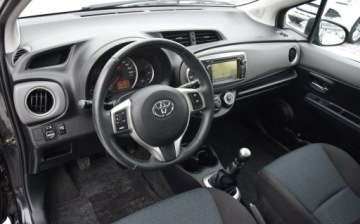 Toyota Yaris III Hatchback 5d 1.33 Dual VVT-i 99KM 2011 Toyota Yaris 1.3B Navi Kamera 107 TYS KM 2 KPL KOL Sprowadzony Oplacony, zdjęcie 25