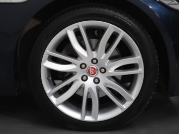 Jaguar XF II Sedan 2.0 i4D 240KM 2017 Jaguar XF 25d AWD, Salon Polska, 237 KM, 4X4, zdjęcie 14